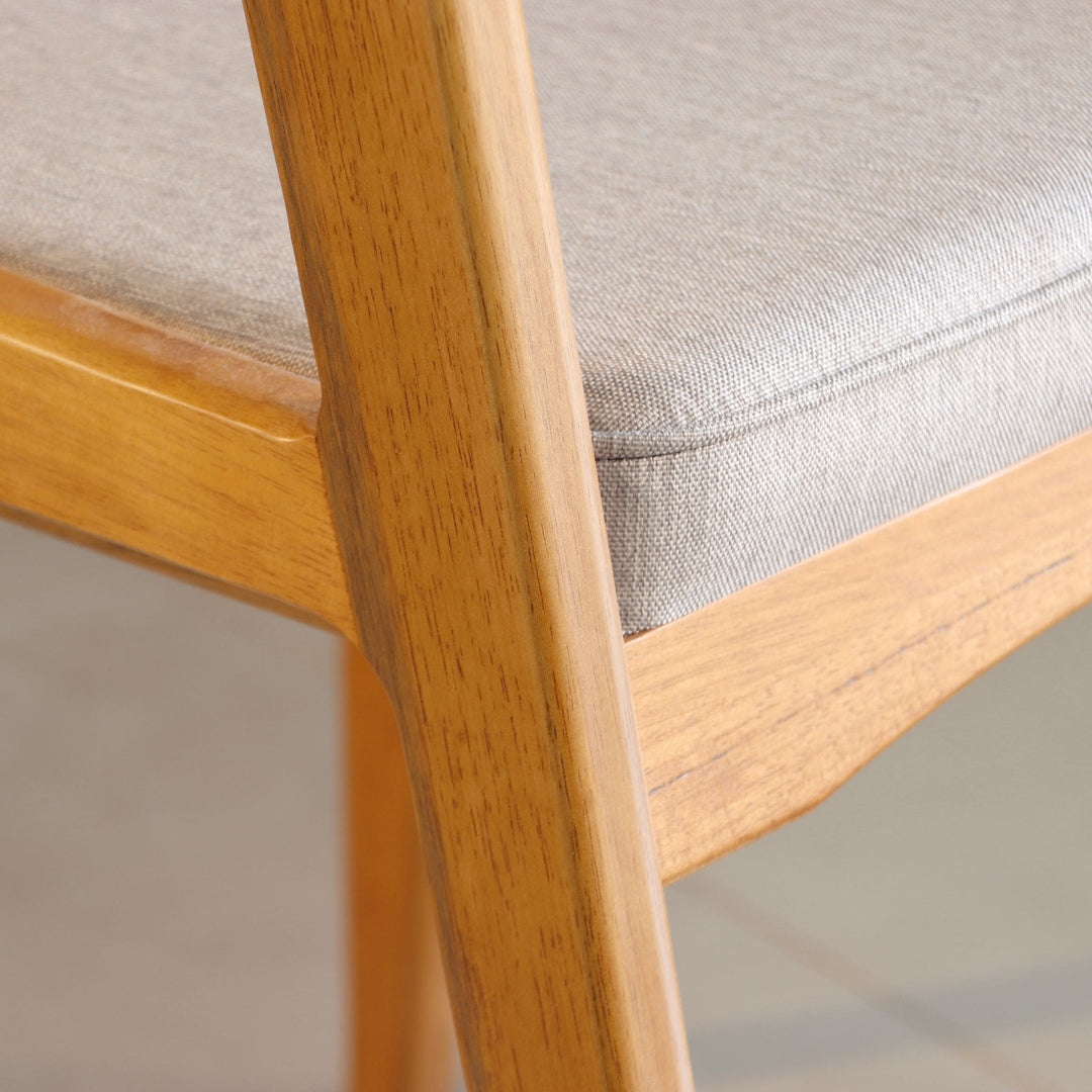 Cadeira Maya em Madeira Maciça