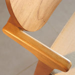 Carregar imagem no visualizador da galeria, Cadeira Maya em Madeira Maciça