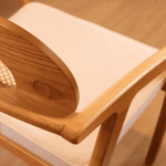 Carregar imagem no visualizador da galeria, Cadeira Maya em Madeira Maciça