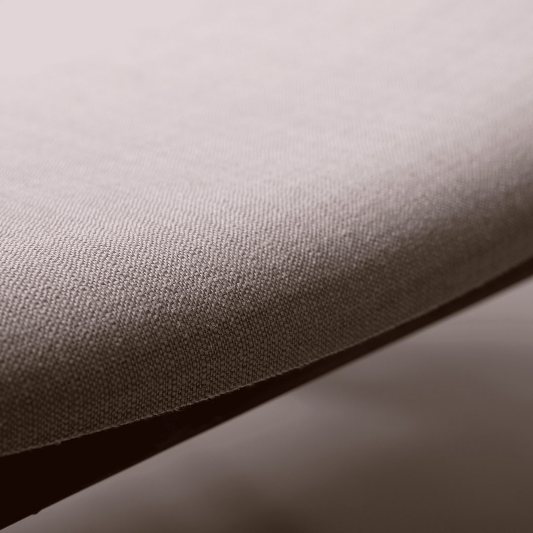 Poltrona Robusta em Madeira Maciça