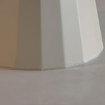 Carregar imagem no visualizador da galeria, Mesa Ravena Redonda com Vidro Off-White
