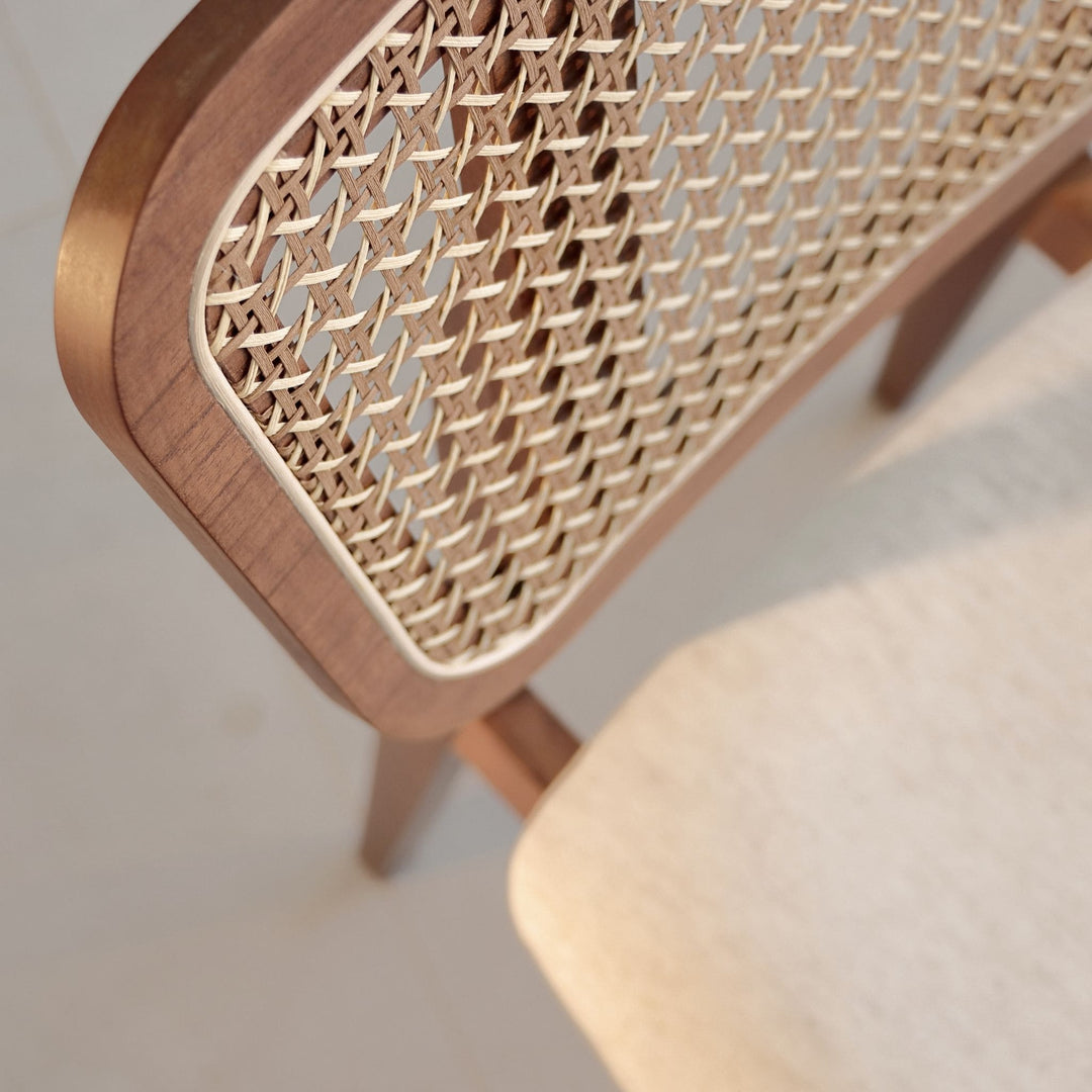 Banqueta Oslo em Madeira Maciça com Encosto em Tela Rattan Palha Natural